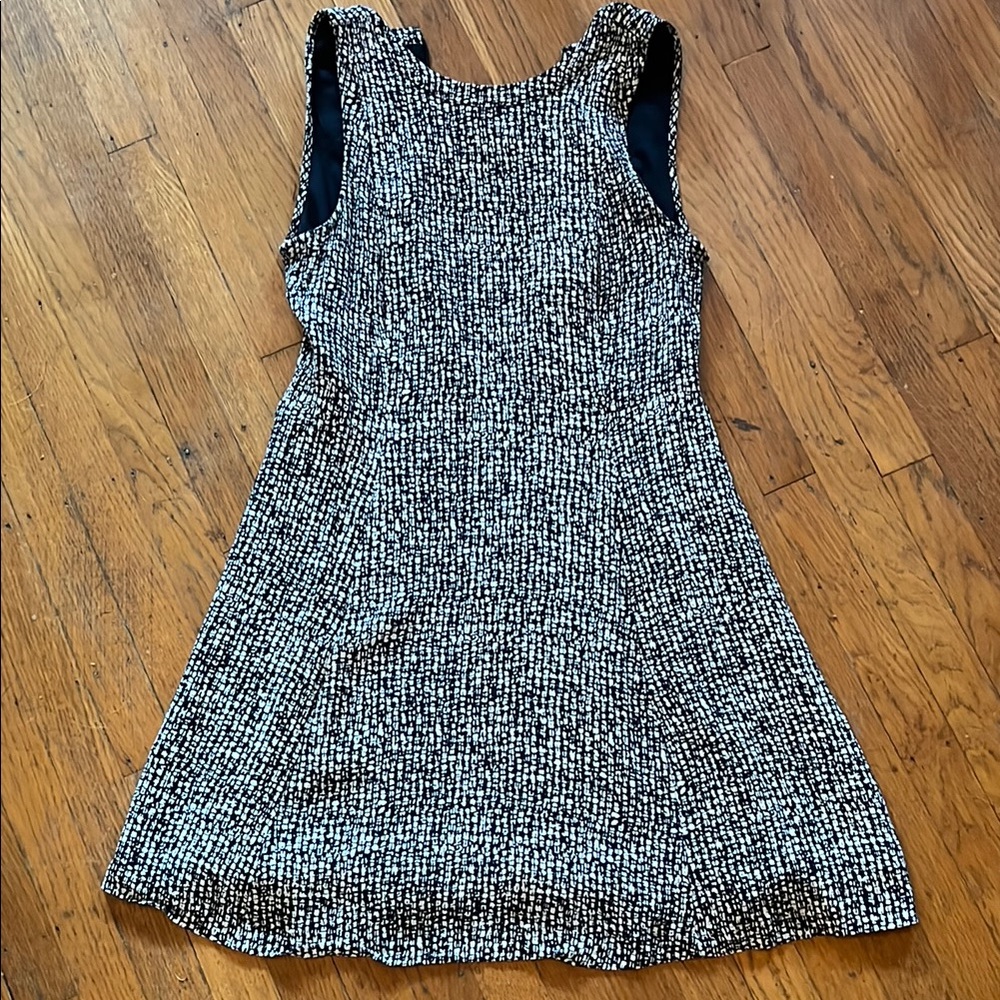 LOFT Black and White Patterned Garment